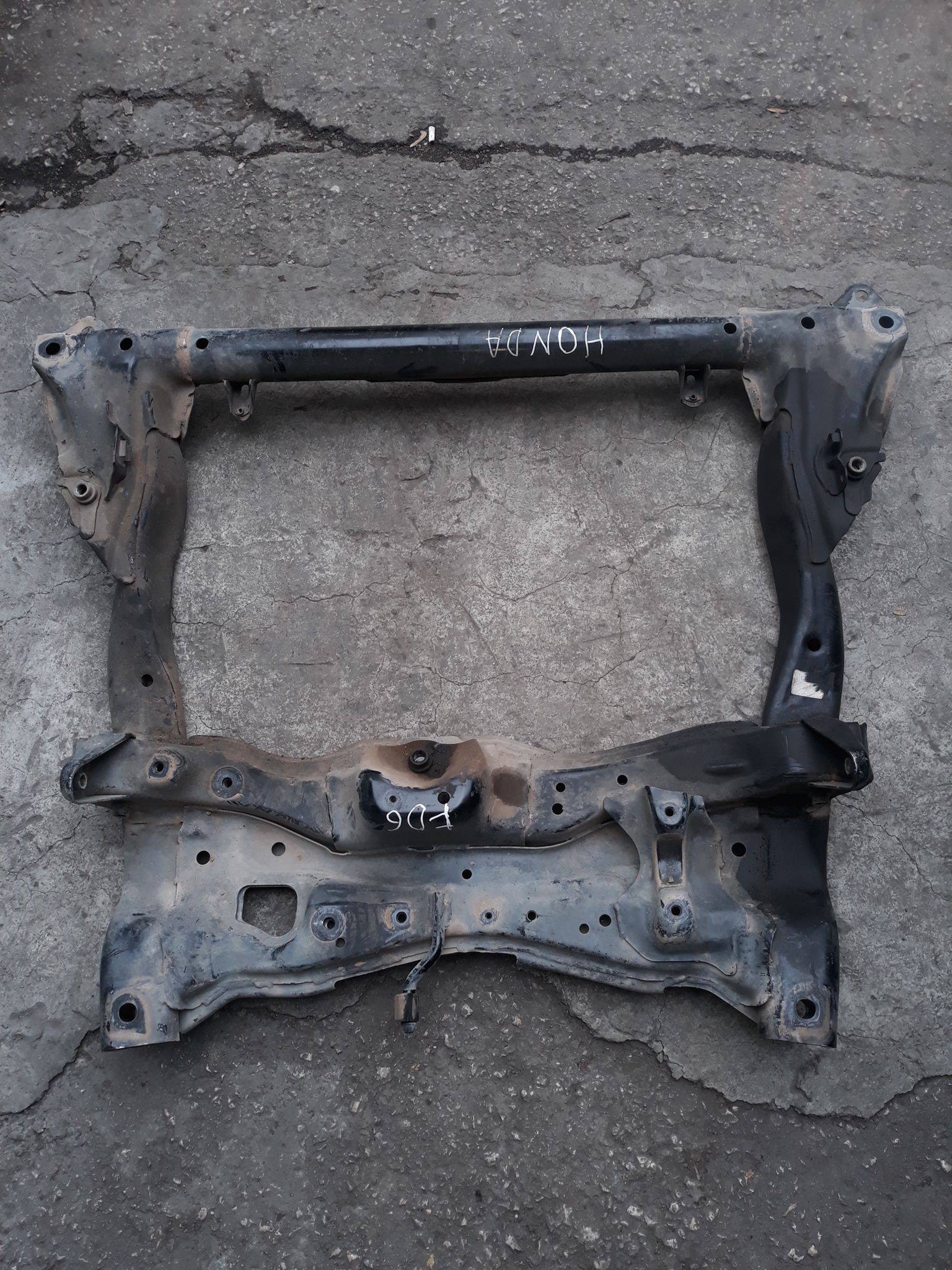 Honda Cıvıc FD6 Motor Alt Travezi 2006 2012 Model Cıvıc Traves