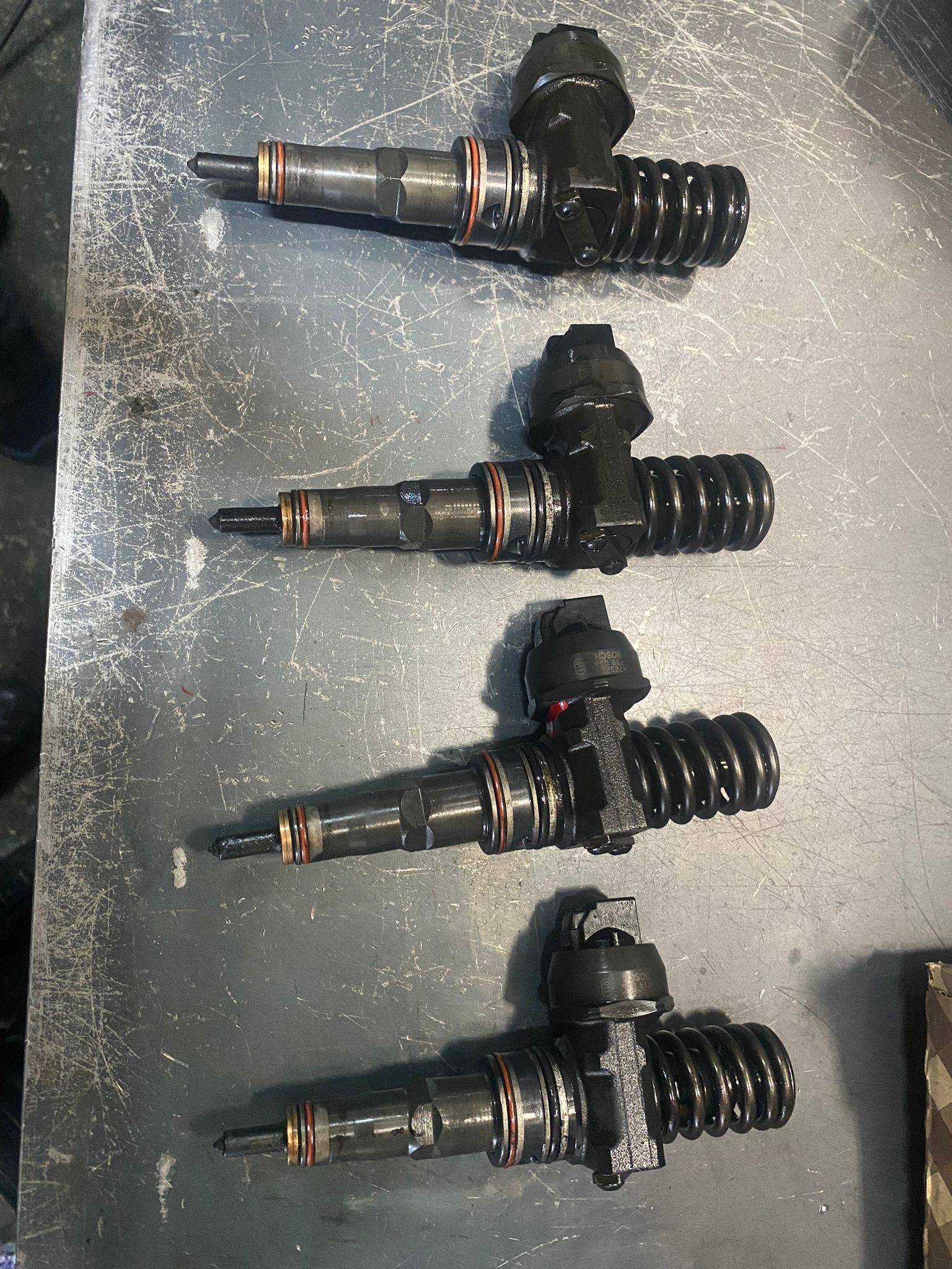 Volkswagen Transporter T5 1.9 Tdi Takım Enjektör