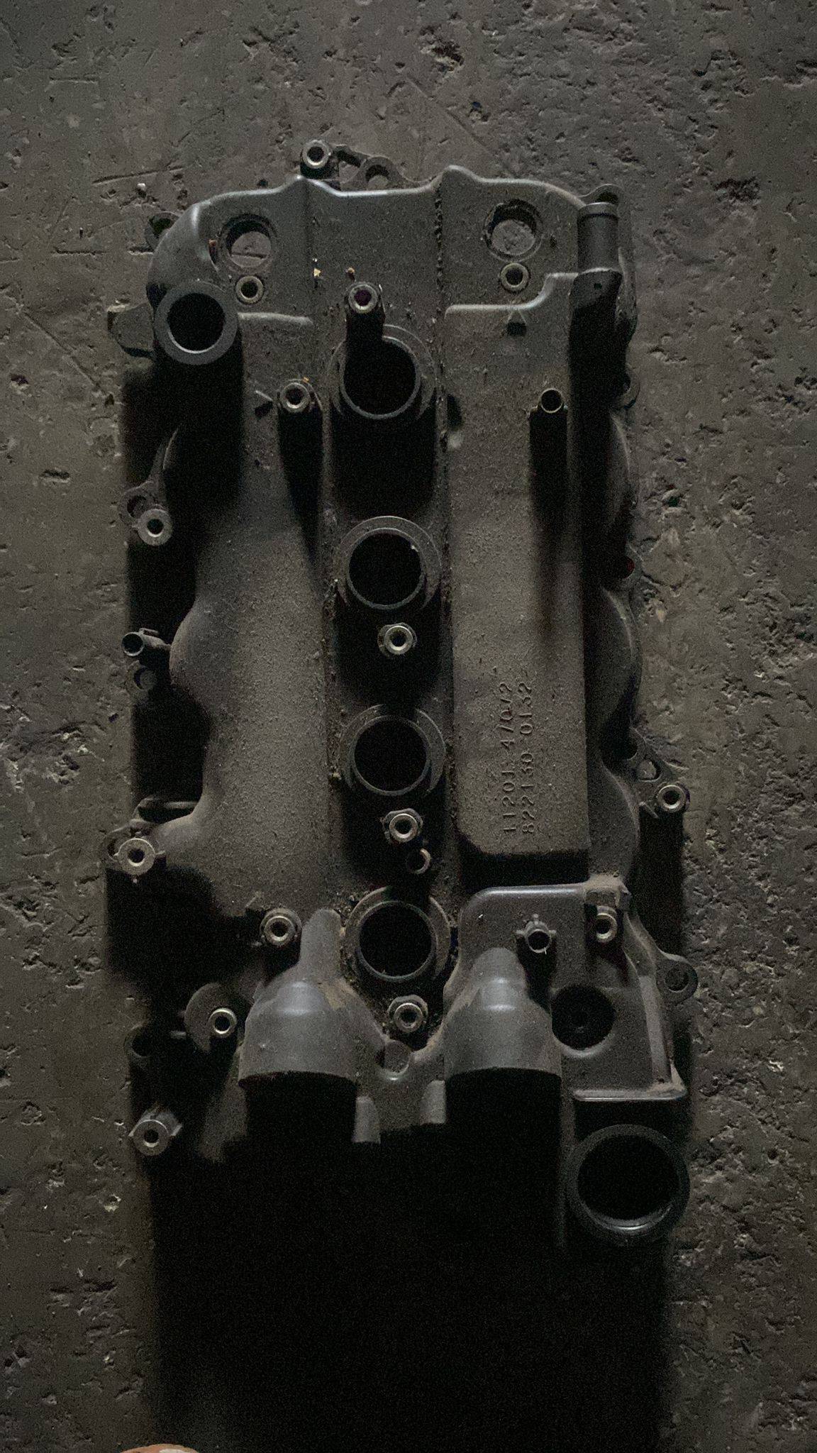 Toyota Corolla Auris Yaris 1.33 Benzinli Külbütör Kapağı 2011 2018 1.33 Toyota Külbürütör kapağı